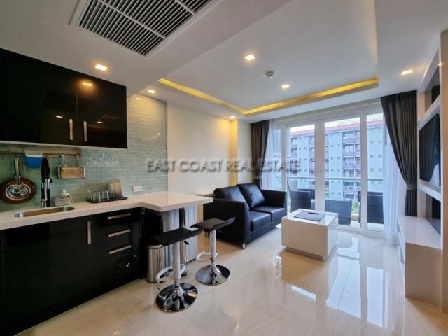 Grand Avenue Residence