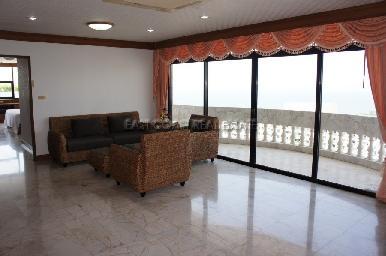 Jomtien Complex 10