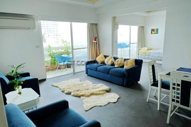 Jomtien Condotel & Village