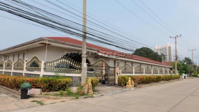 Jomtien Condotel Village