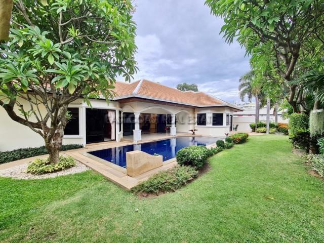 Jomtien Park Villas