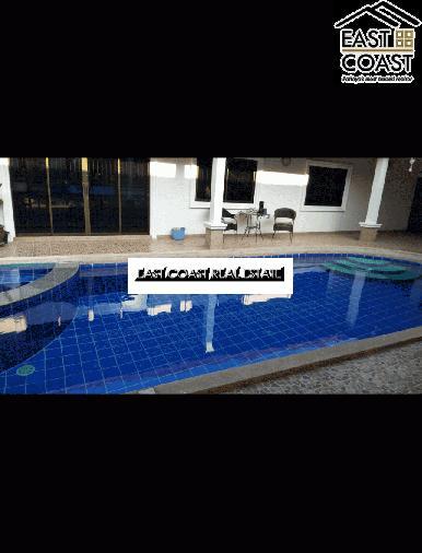 Lakeside Estate 8