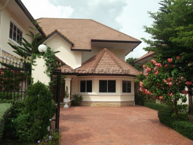 Lake Side Court