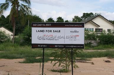 Lakefront land in Mabprachan 1