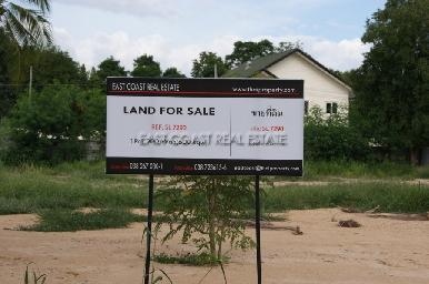 Lakefront land in Mabprachan 2