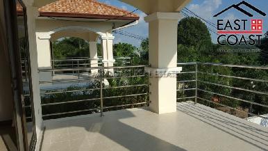 Lakeside Court 18