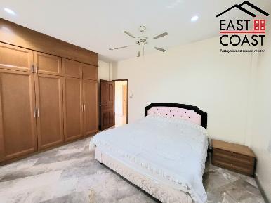Lakeside Estate 8