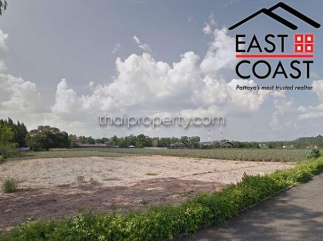 Land near Golf Courses in Pong