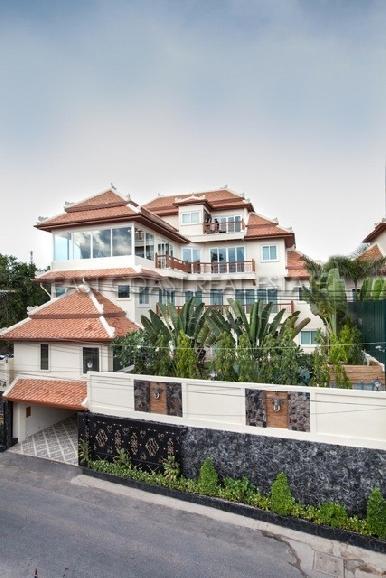 Luxurious Mansion with private pool 10