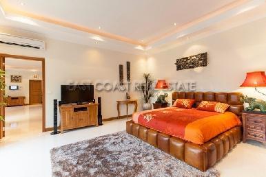 Luxurious Mansion with private pool 9
