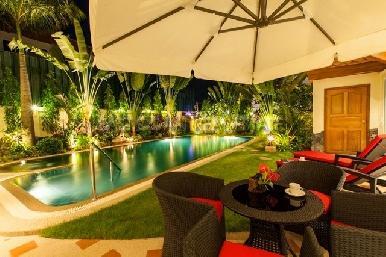 Luxurious Mansion with private pool 1
