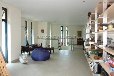 Bang Saray Luxury Beach 12