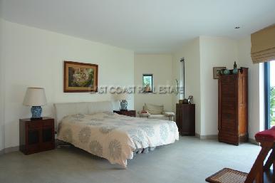 Bang Saray Luxury Beach 10
