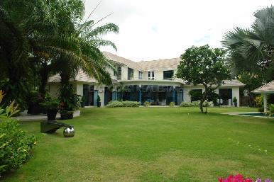 Bang Saray Luxury Beach 7