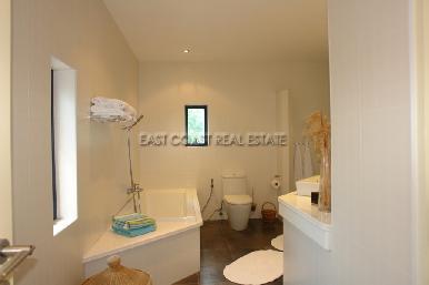 Bang Saray Luxury Beach 21