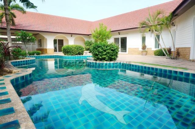 Nirvana Pool