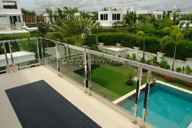 Palm Oasis 11