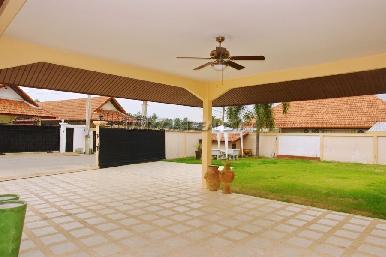 Pool Villa Owner Financing Available 32