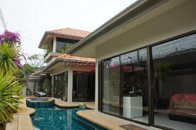 Pratumnak Soi 5 8