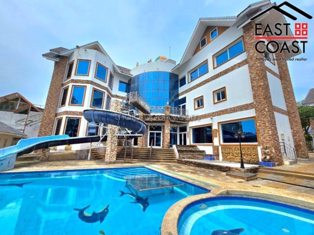 Pratumnuk Pool Villa