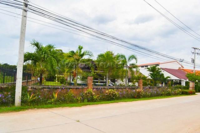 Private House in Soi Wat Yan