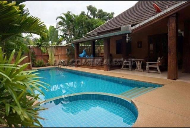 Private Pool Villa in Pong