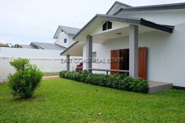 Bang Saray House