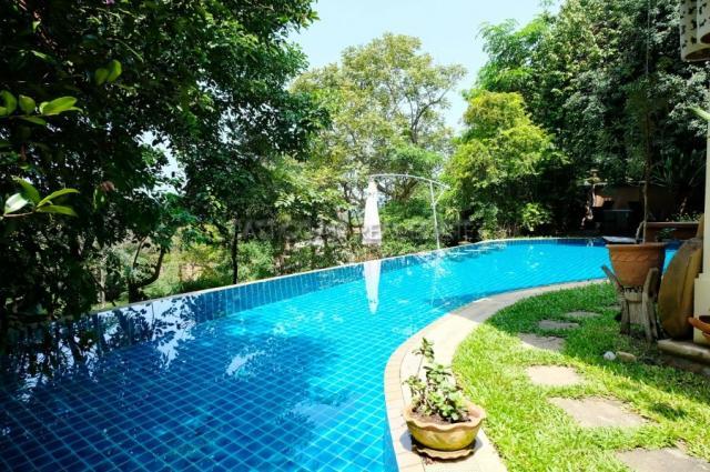 Private House in Bang Saray