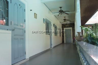 Railway Villa  17