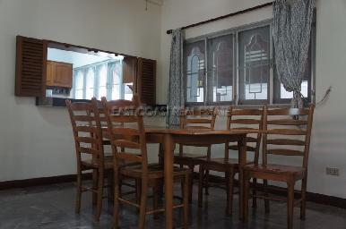 Railway Villa  6