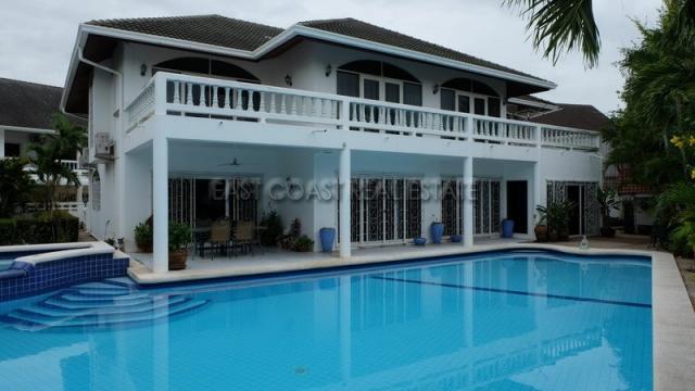 Railway Villas