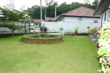 Regent Village 7