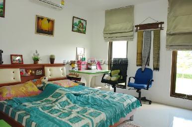 Regent Village 5