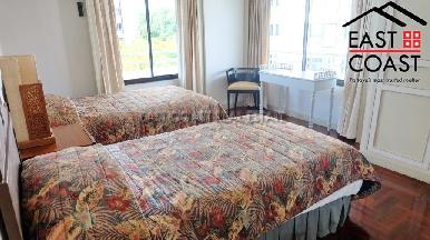 Royal Cliff 19