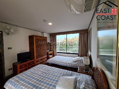 Royal Cliff 30