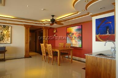 Royal Cliff 10