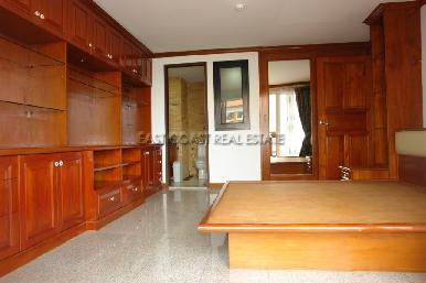 Royal Hill 8