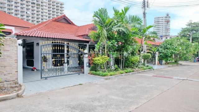 Royal Park Village
