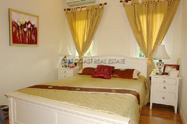 Silk Road Place 10