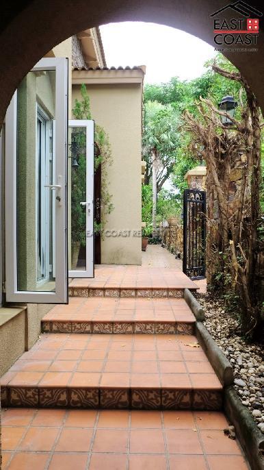 Silk Road Place 27
