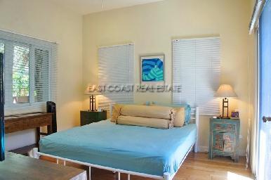 Silk Road Place 4
