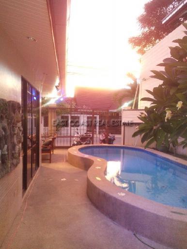 Suksabai Villa 2