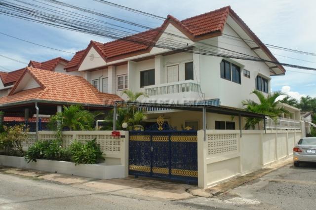Suksabai Villa