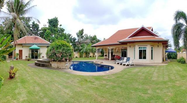 The Chase Villas