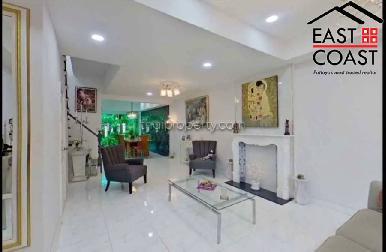Town House  7