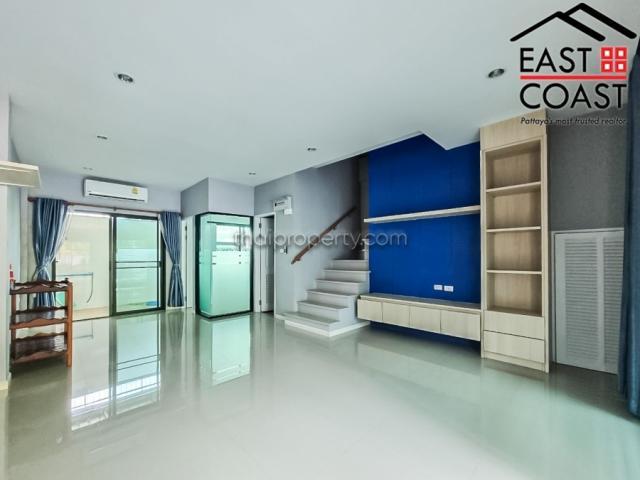 Town Home Sukhumvit Pattaya Soi 15