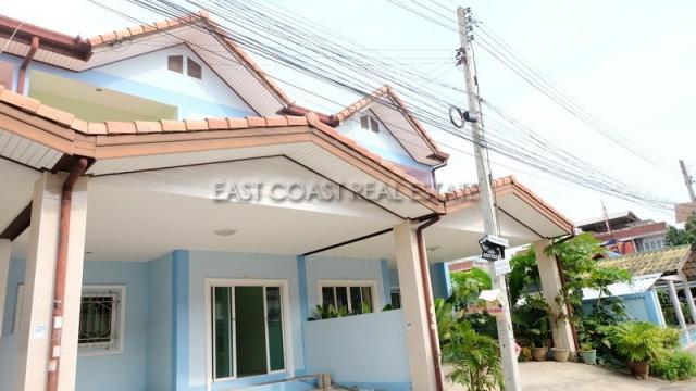 Townhouse  in Soi Pat Yen Jai
