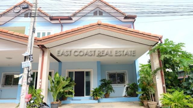 Townhouse  in Soi Pat Yen Jai