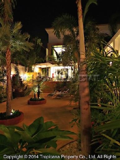 Tropicana Villa 7