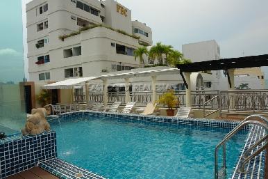 Whitehouse Condotel 3